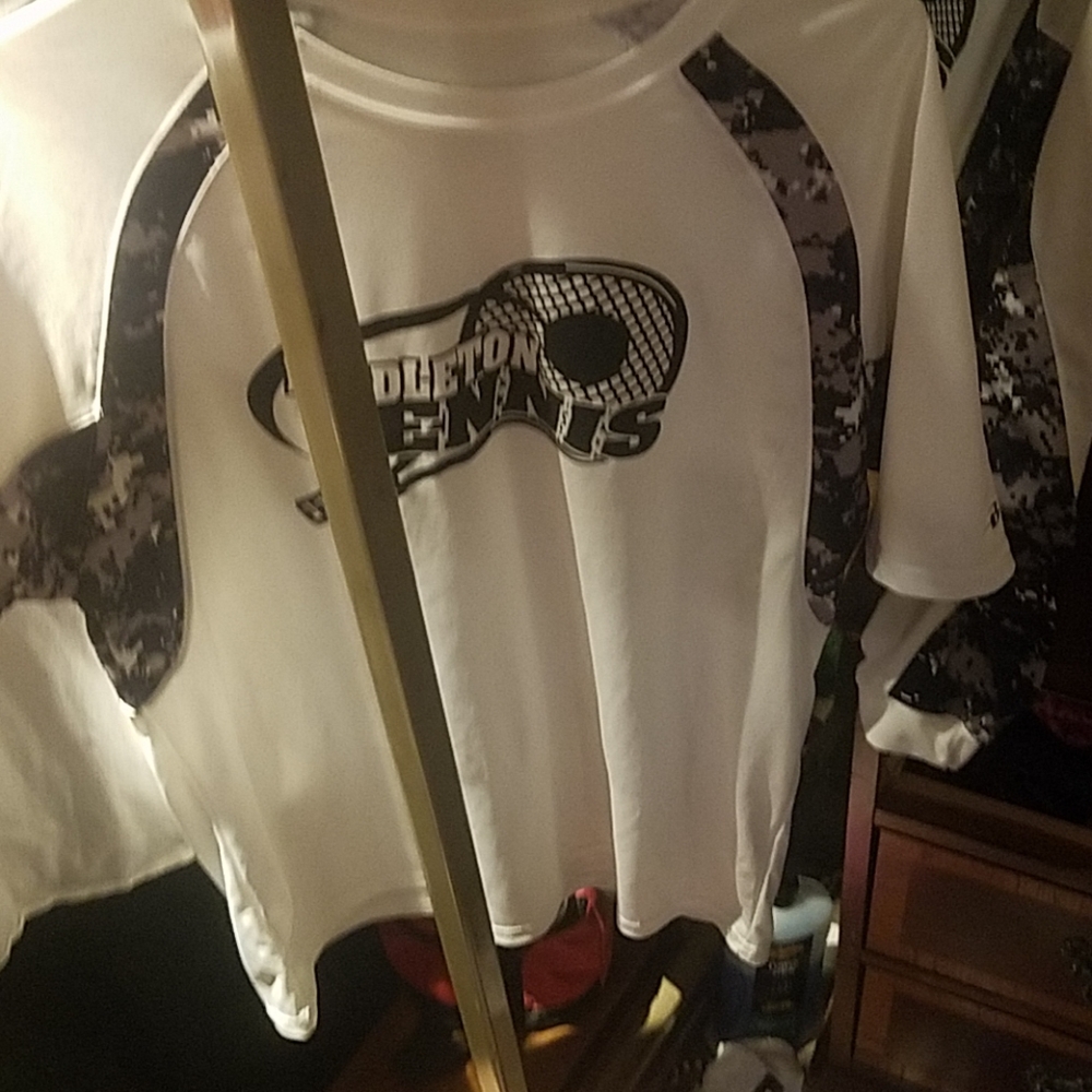 Tennis player shirt Pendleton tennis